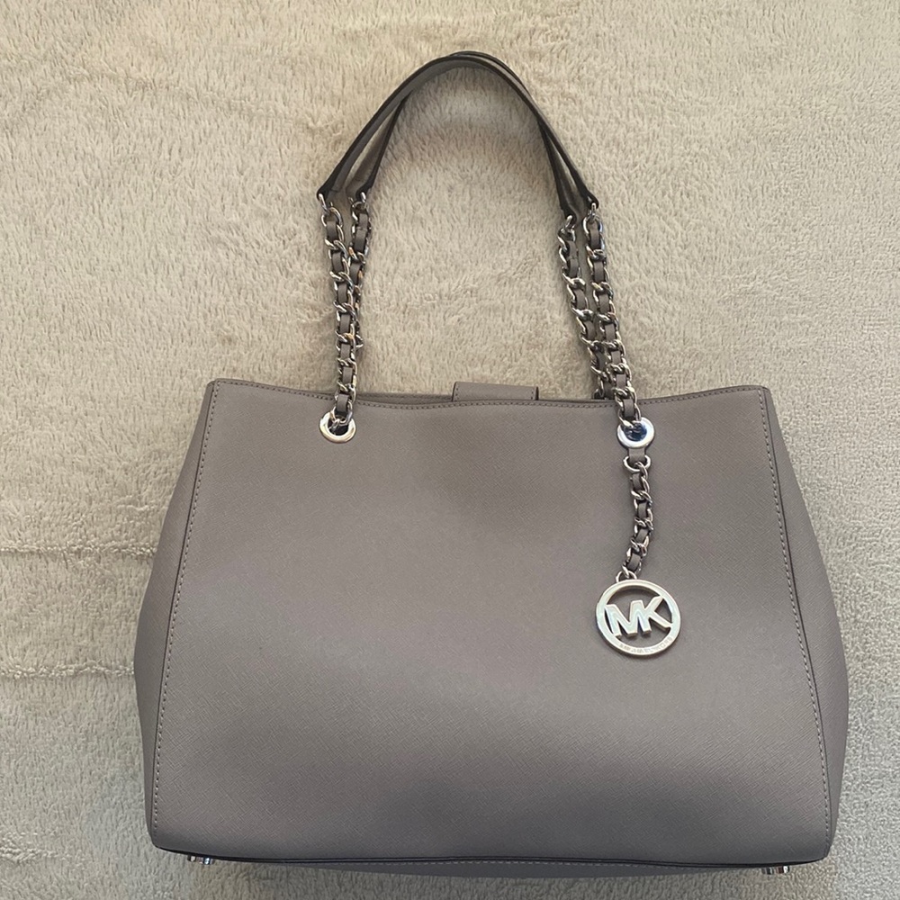 Michael Kors - Light Gray Shoulder Bag